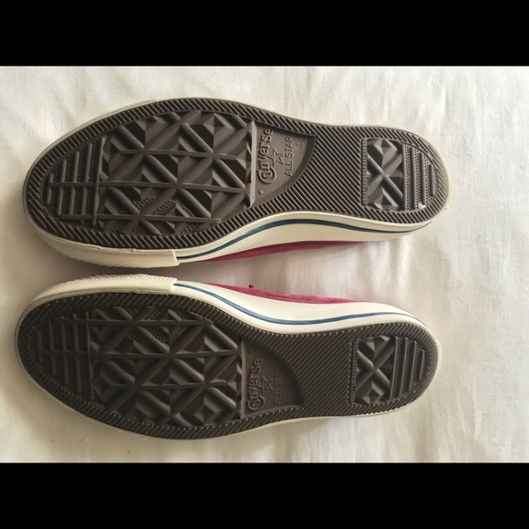 Converse - Picture 3 of 3